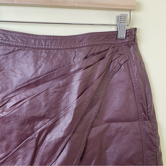 Free People Fake Out Faux Leather Wrap Skirt in Oxblood SZ 4 - Picture 6 of 9